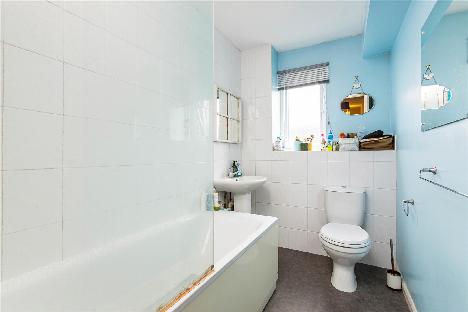 Crowthorne Close, London Andrew Scott Robertson